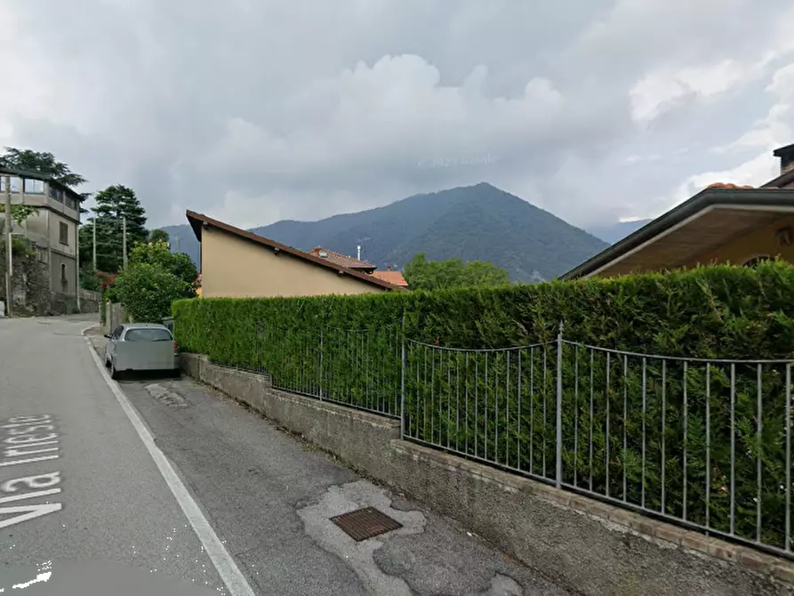 Immagine 19 di Villa in vendita  in Via Trieste a Castelmarte