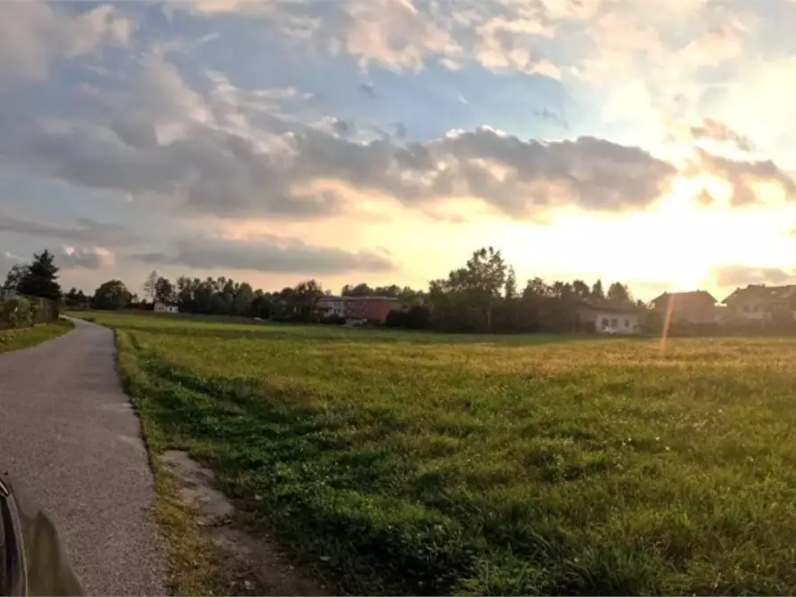 Immagine 1 di Terreno agricolo in vendita  in Via Cesare Barzaghi a Como