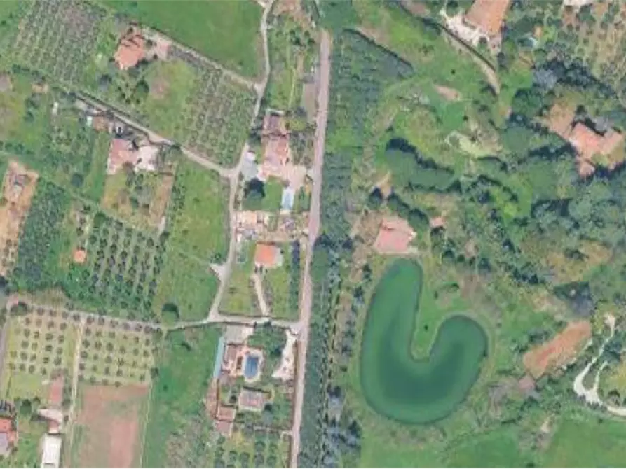 Immagine 8 di Terreno agricolo in vendita  in Via di Pozzi Bonelli  a Genzano Di Roma