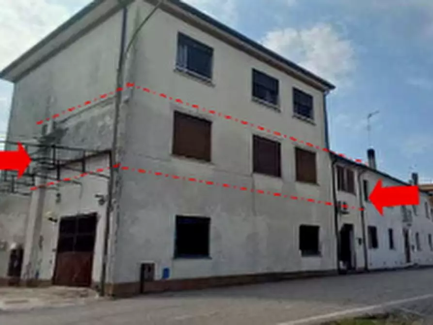 Immagine 1 di Appartamento in vendita  in Piazza San Sebastiano a Badia Polesine