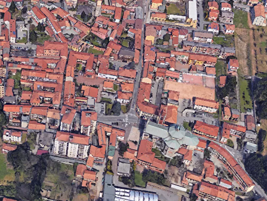 Immagine 8 di Negozio in vendita  in Via Parini a Olgiate Comasco