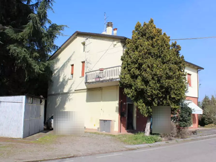 Immagine 2 di Negozio in vendita  in Via dell'Appennino a Forli'