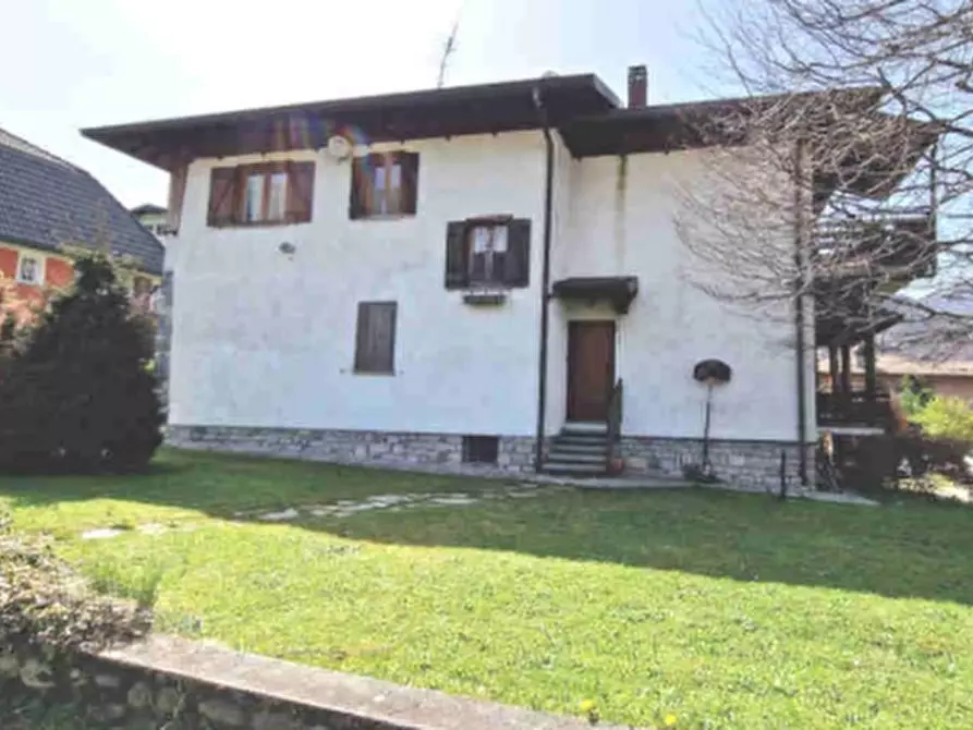 Immagine 12 di Casa bifamiliare in vendita  in Via E. De Amicis a Cassina Valsassina