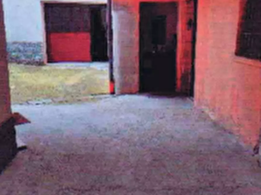 Immagine 2 di Porzione di casa in vendita  in Via G.B Vico  a Cuvio