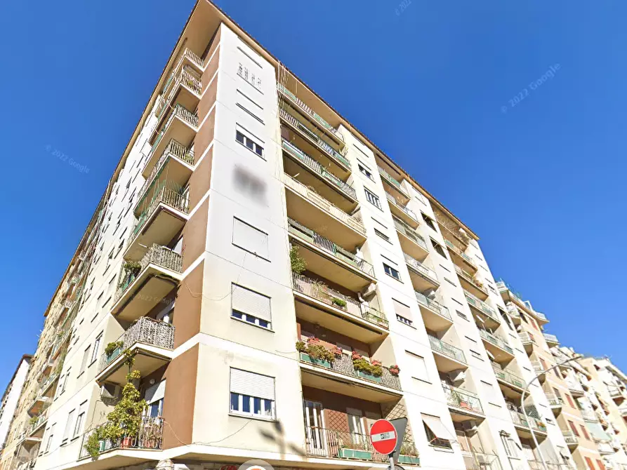 Immagine 4 di Appartamento in vendita  in Piazza Augusto Albini a Roma