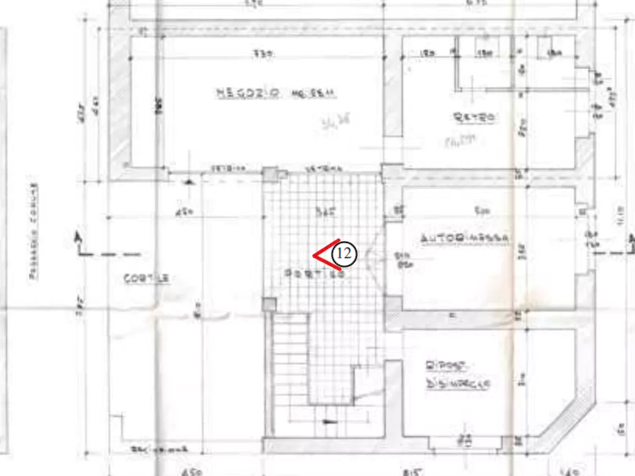 Immagine 22 di Appartamento in vendita  in Via Giosuè Carducci a Tradate