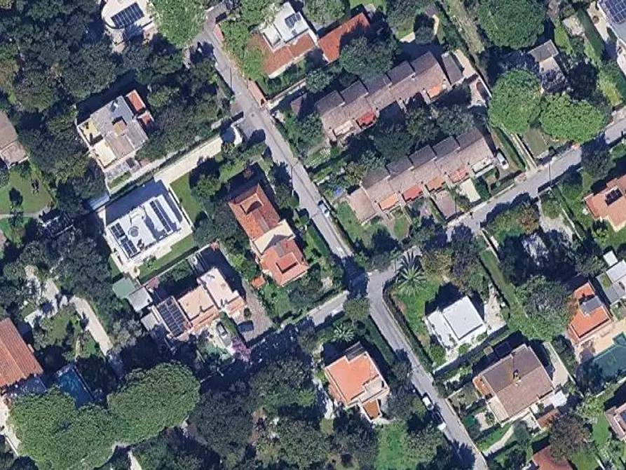 Immagine 19 di Appartamento in vendita  in Via delle Robinie a Anzio