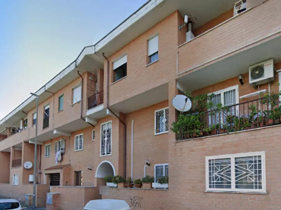 Immagine 4 di Appartamento in vendita  in Via Arturo Viligiardi a Roma