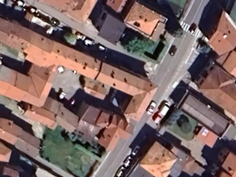 Immagine 28 di Appartamento in vendita  in Via Roma a Gazzada Schianno