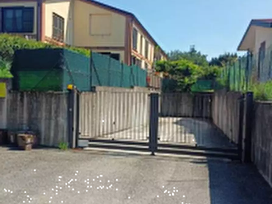 Immagine 2 di Appartamento in vendita  in Via De Amicis  a Varano Borghi