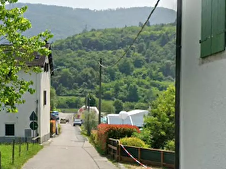 Immagine 6 di Appartamento in vendita  in Via Crociera a Arsie'