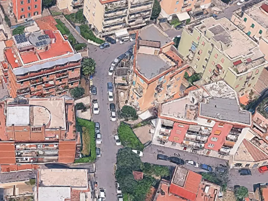 Immagine 28 di Appartamento in vendita  in Via Clemente IX a Roma