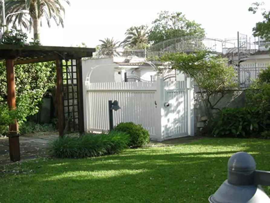 Immagine 8 di Appartamento in vendita  in Via delle Robinie a Anzio