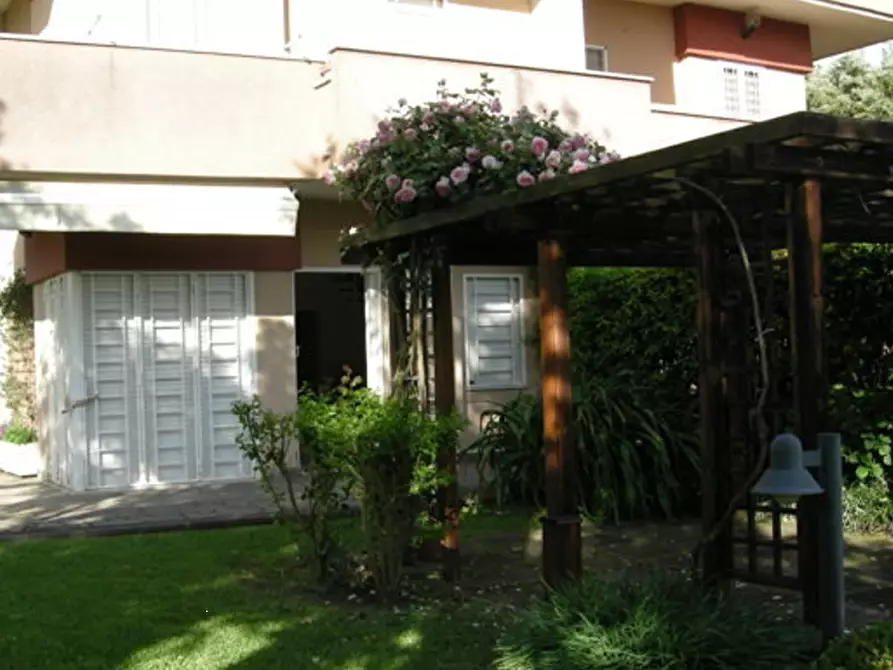 Immagine 2 di Appartamento in vendita  in Via delle Robinie a Anzio