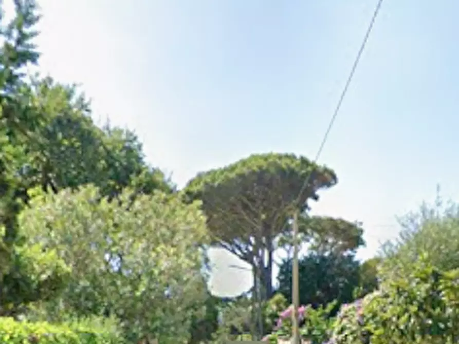 Immagine 11 di Appartamento in vendita  in Via delle Robinie a Anzio