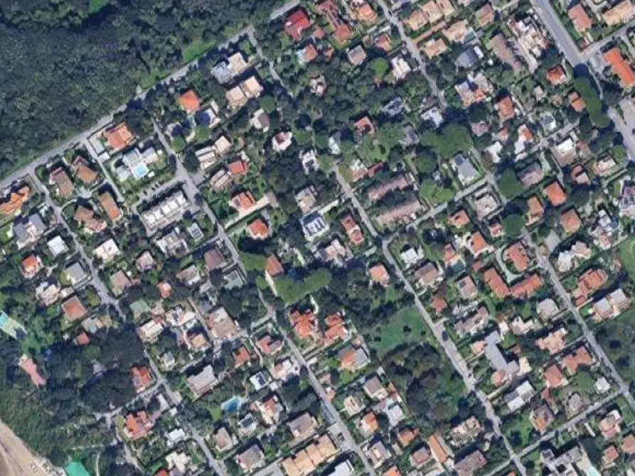 Immagine 14 di Appartamento in vendita  in Via delle Robinie a Anzio