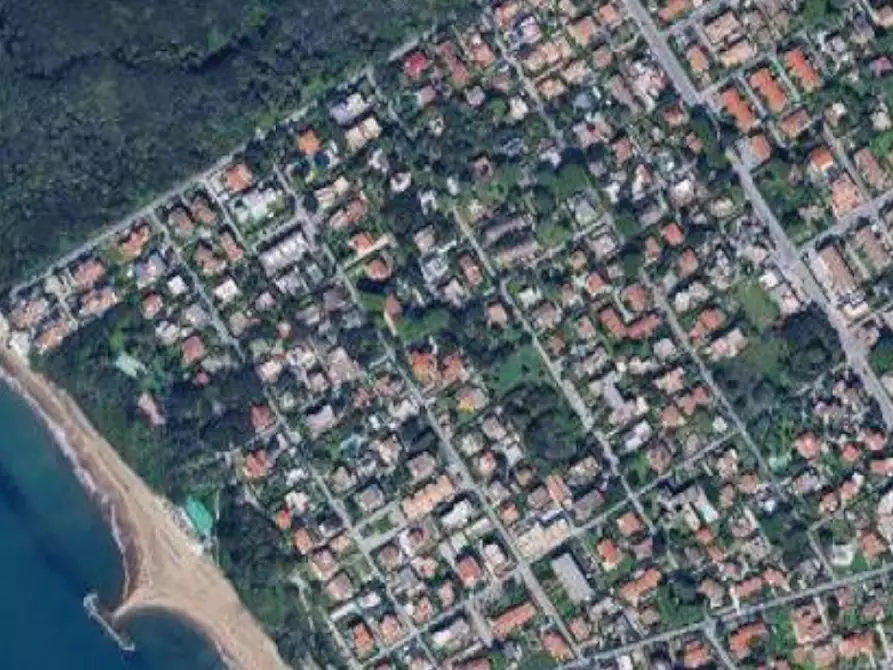 Immagine 15 di Appartamento in vendita  in Via delle Robinie a Anzio