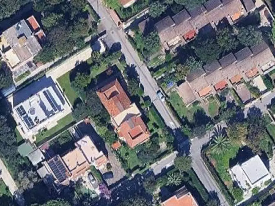 Immagine 16 di Appartamento in vendita  in Via delle Robinie a Anzio