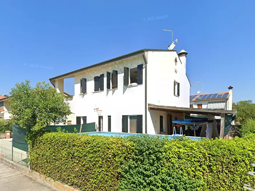 Immagine 10 di Villa in vendita  in Via San Girolamo a Nervesa Della Battaglia