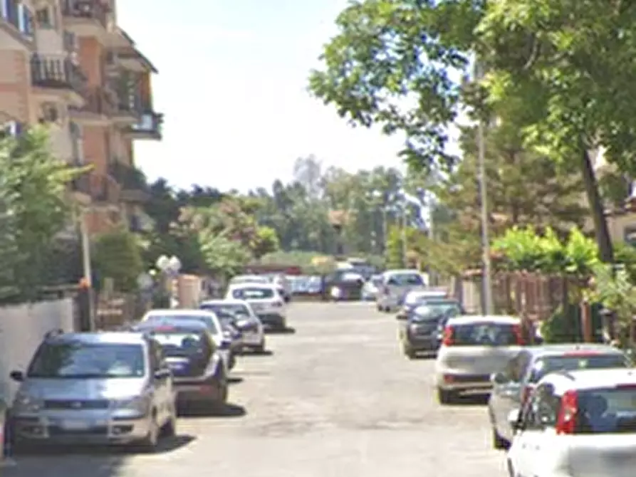 Immagine 9 di Appartamento in vendita  in Via Anchise a Roma