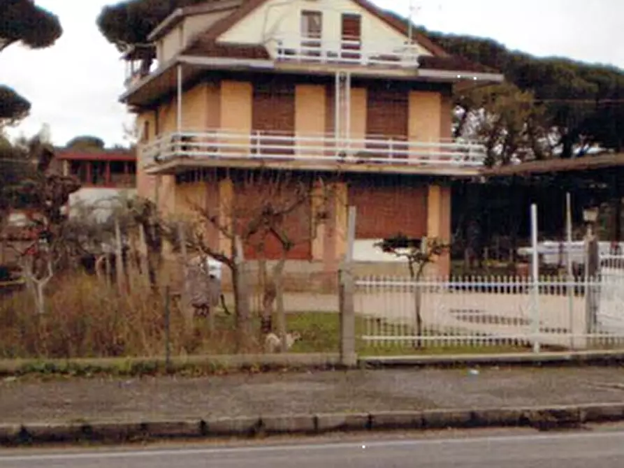 Immagine 3 di Appartamento in vendita  in Via Nettunense a Lanuvio