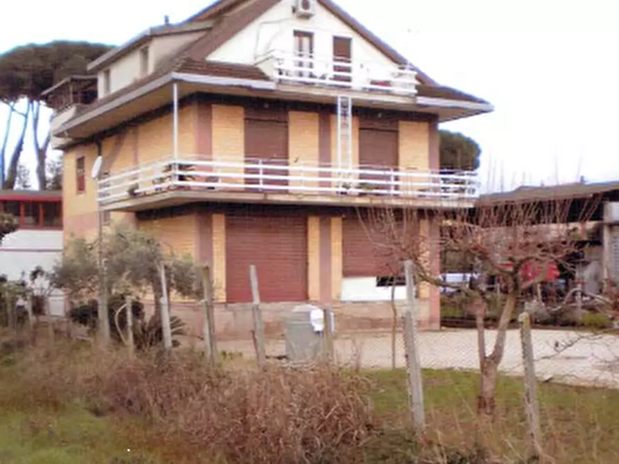 Immagine 2 di Appartamento in vendita  in Via Nettunense a Lanuvio