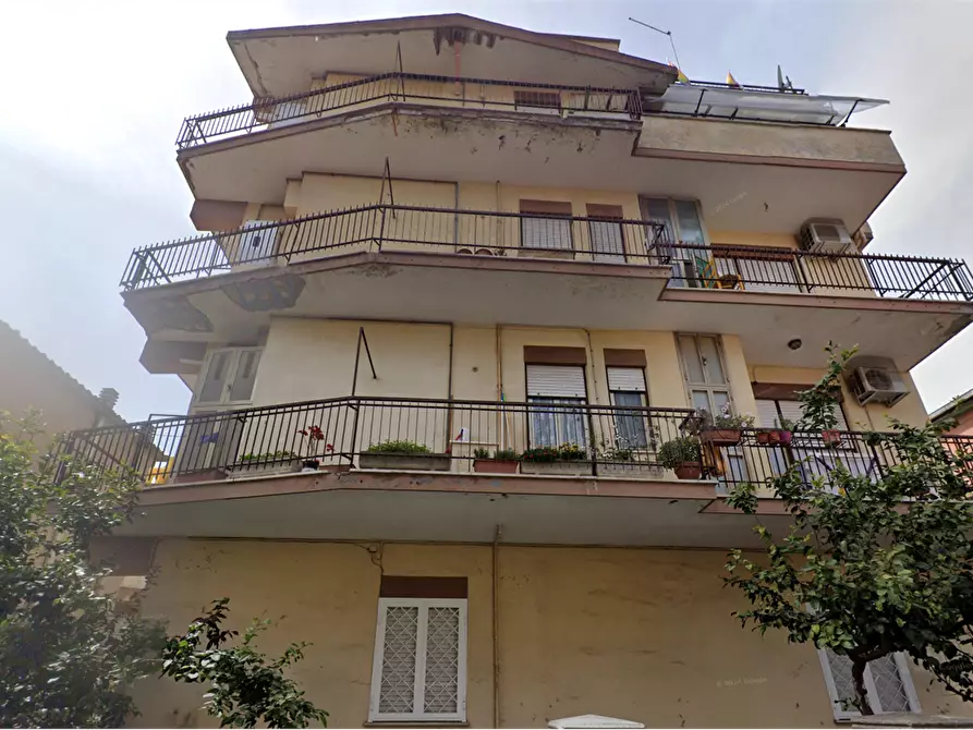 Immagine 4 di Appartamento in vendita  in Via Tessennano a Roma