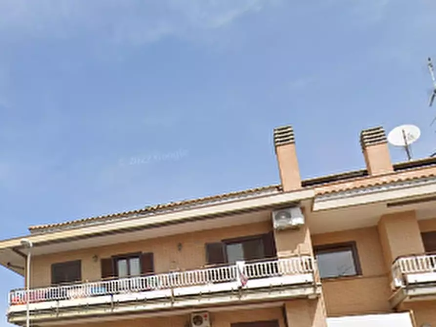 Immagine 6 di Appartamento in vendita  in Via Lavinio a Albano Laziale