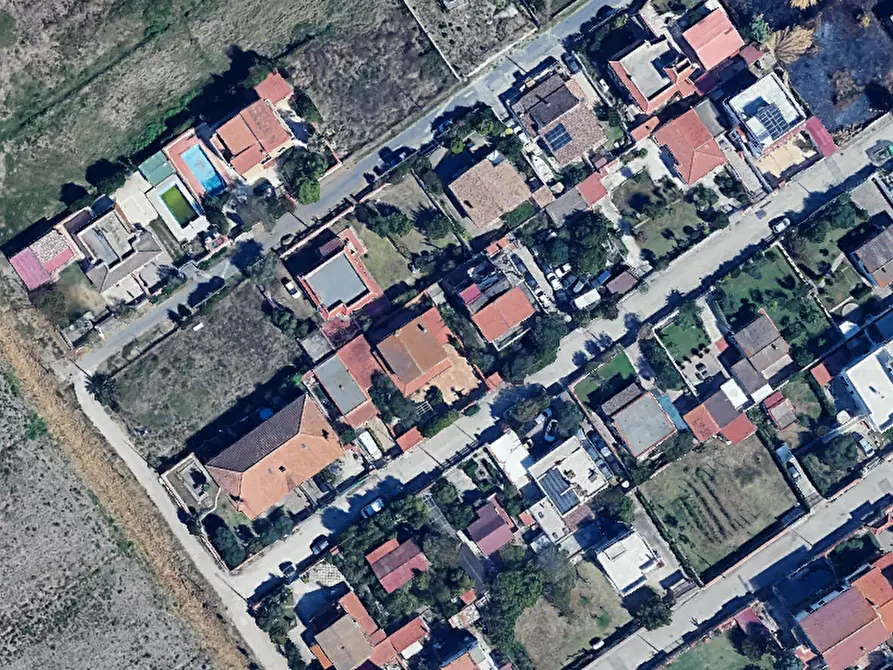 Immagine 10 di Villa in vendita  in Via Cervignano a Ardea