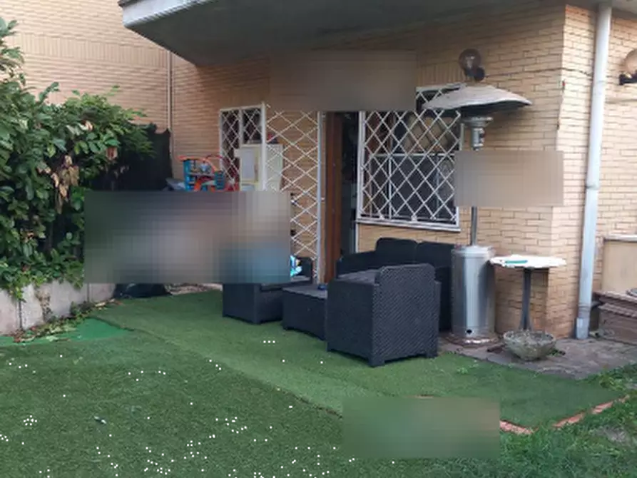 Immagine 5 di Appartamento in vendita  in Via di Mezzocammino  a Roma