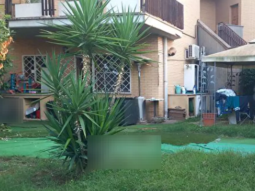 Immagine 4 di Appartamento in vendita  in Via di Mezzocammino  a Roma