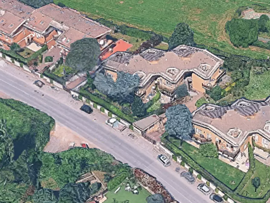 Immagine 19 di Appartamento in vendita  in Via di Mezzocammino  a Roma