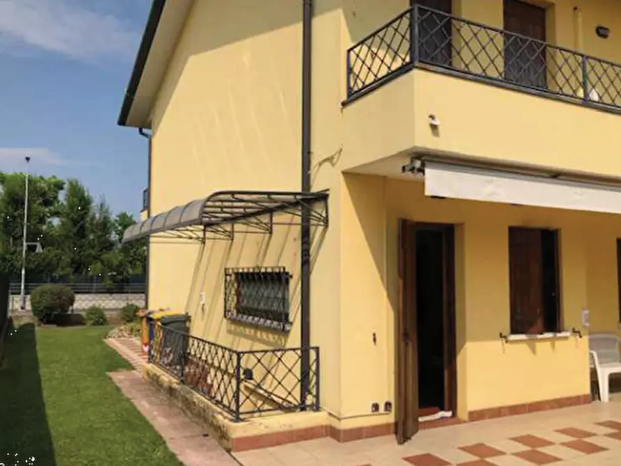 Immagine 2 di Porzione di casa in vendita  in  Via Giacomo Matteotti a Istrana