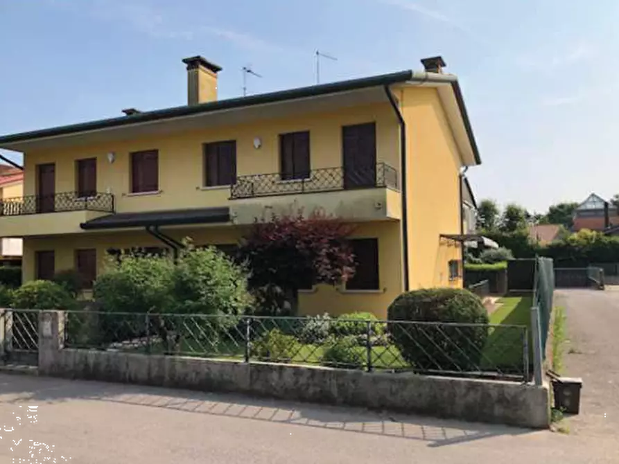 Immagine 6 di Porzione di casa in vendita  in  Via Giacomo Matteotti a Istrana