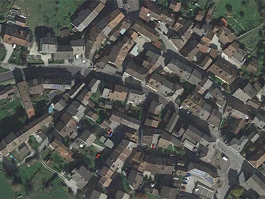 Immagine 22 di Appartamento in vendita  in Via Nuova a Fonzaso