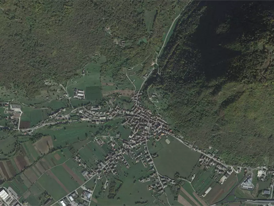 Immagine 24 di Appartamento in vendita  in Via Nuova a Fonzaso