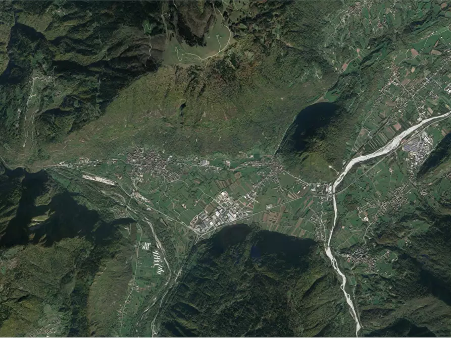 Immagine 26 di Appartamento in vendita  in Via Nuova a Fonzaso