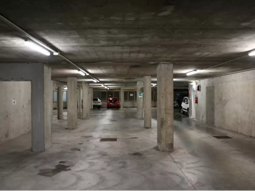 Immagine 9 di Ufficio in vendita  in Largo Parolini a Bassano Del Grappa