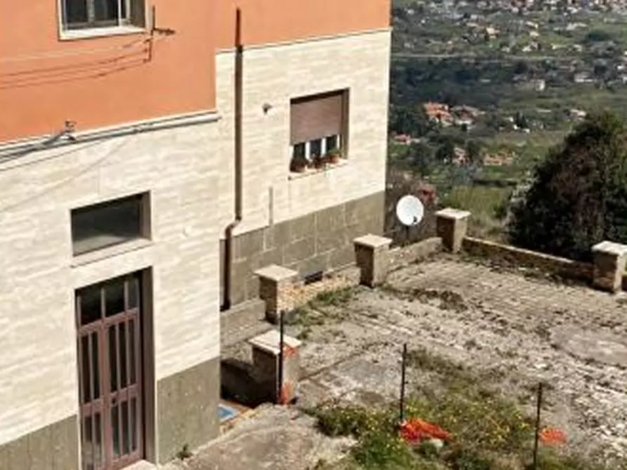 Immagine 3 di Appartamento in vendita  in Viale Cavour a Montecompatri