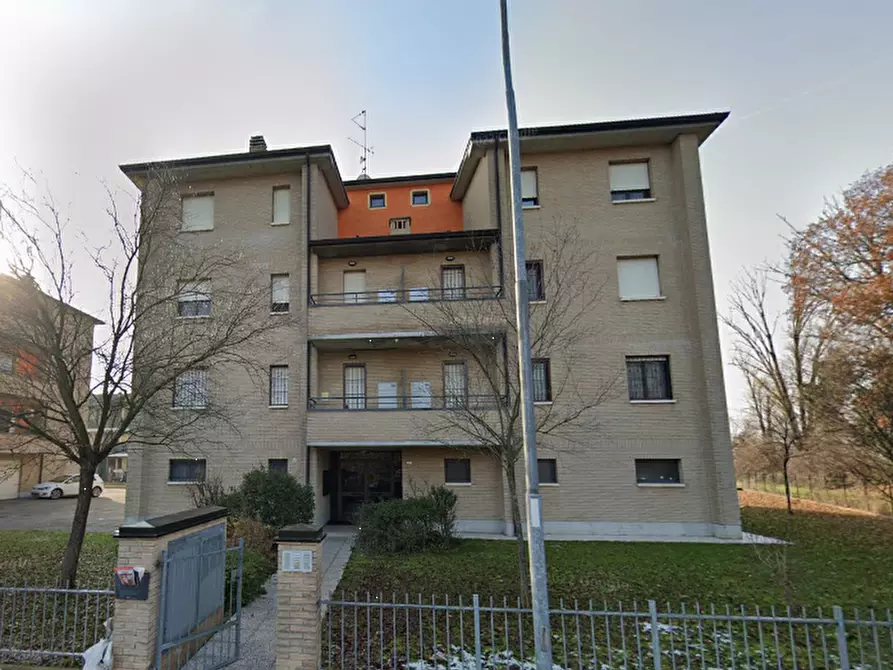 Immagine 7 di Appartamento in vendita  in Via Dei Quercioli a Reggio Nell'emilia