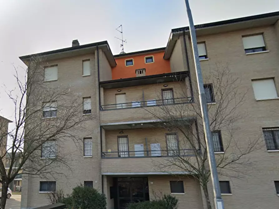 Immagine 14 di Appartamento in vendita  in Via Dei Quercioli a Reggio Nell'emilia