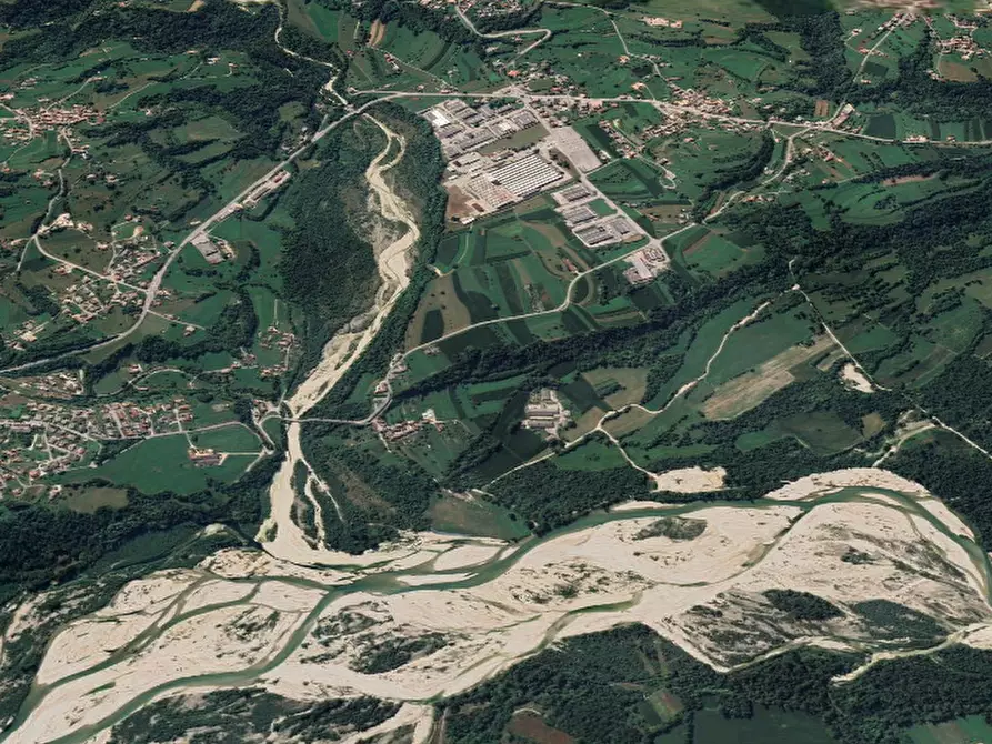 Immagine 12 di Capannone industriale in vendita  in Via Nave a Borgo Valbelluna