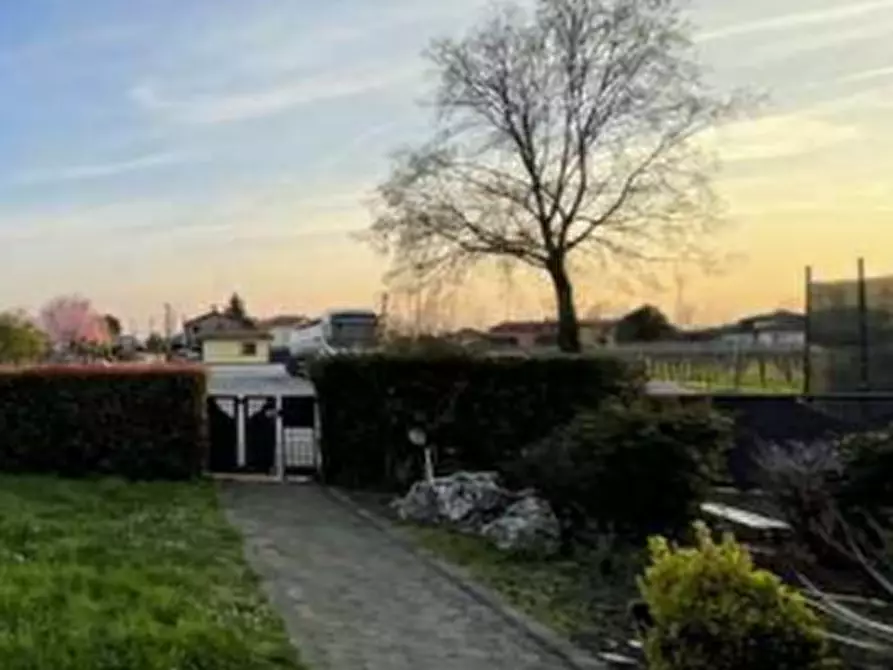 Immagine 16 di Villetta a schiera in vendita  in  Via Chiodo  a Salgareda