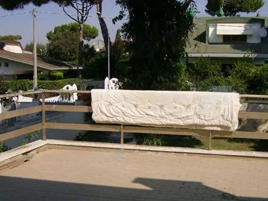 Immagine 4 di Casa bifamiliare in vendita  in Via Ticino a Ardea