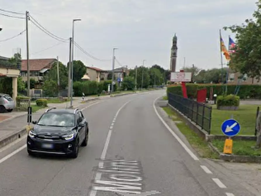 Immagine 10 di Porzione di casa in vendita  in Via Molini  a Nove