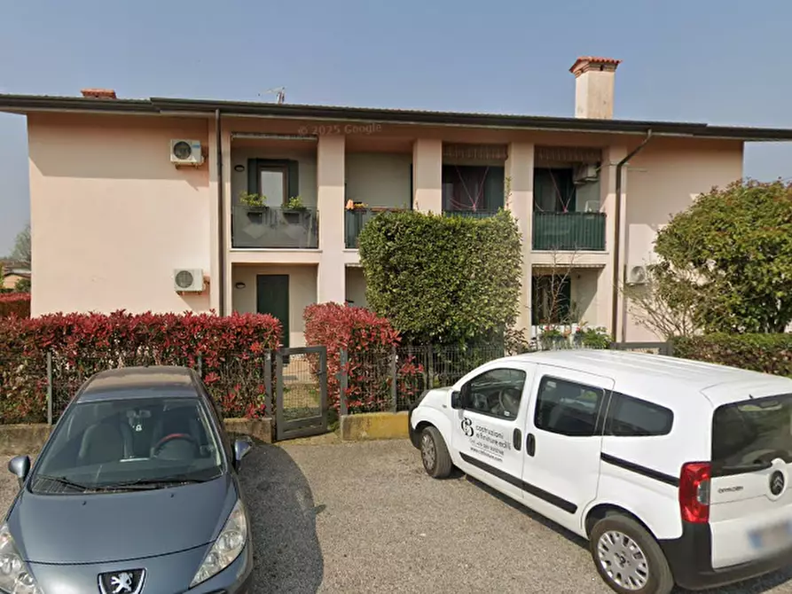 Immagine 8 di Appartamento in vendita  in Via Bressani a Tezze Sul Brenta