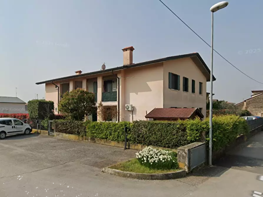 Immagine 1 di Appartamento in vendita  in Via Bressani a Tezze Sul Brenta