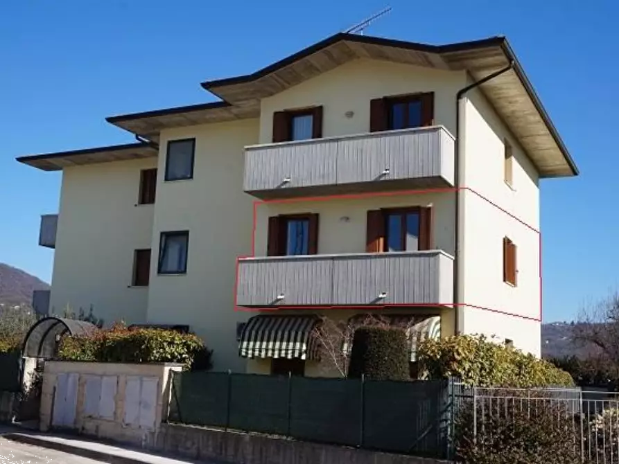 Immagine 1 di Appartamento in vendita  in Via XXV Aprile a Brogliano