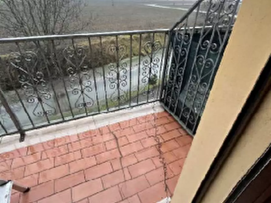 Immagine 8 di Appartamento in vendita  in Viale Cimabue a Reggiolo