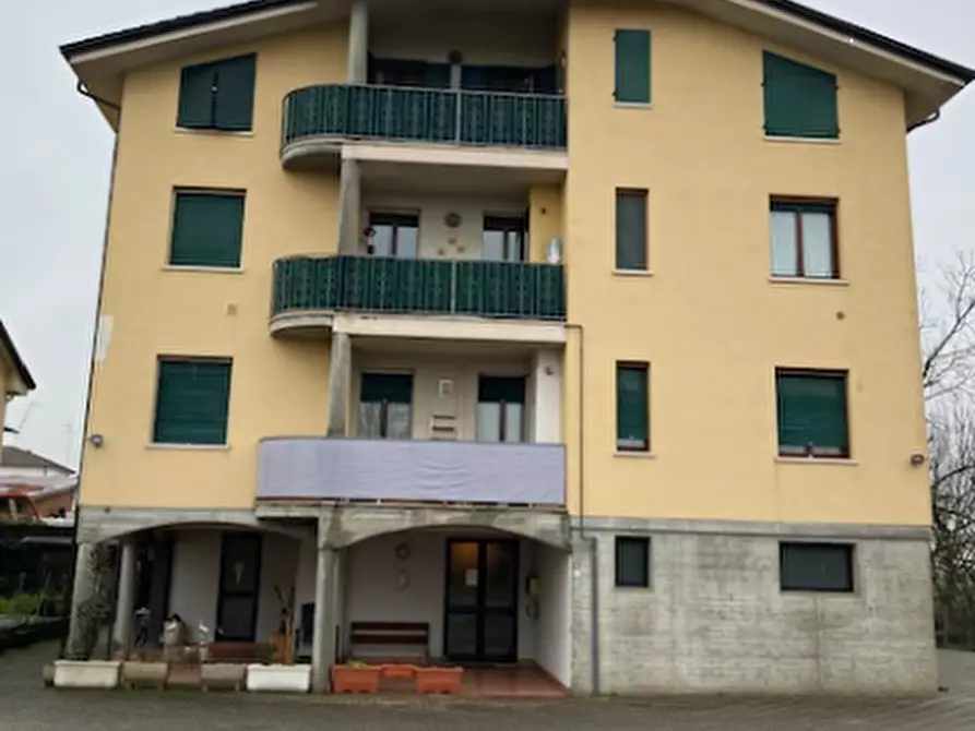 Immagine 2 di Appartamento in vendita  in Viale Cimabue a Reggiolo